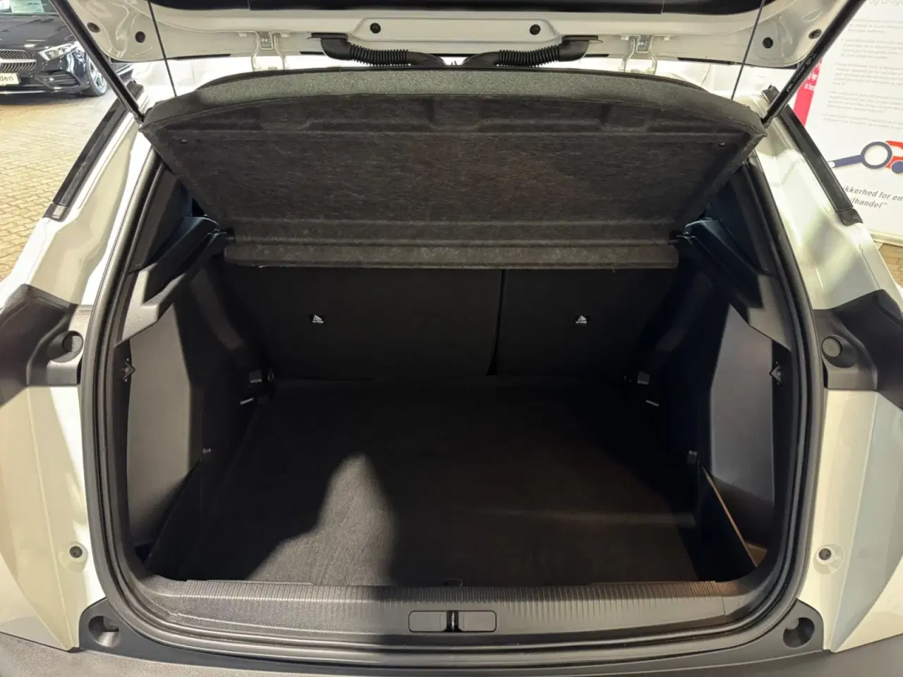 Billede 15 - Peugeot e-2008 50 Allure