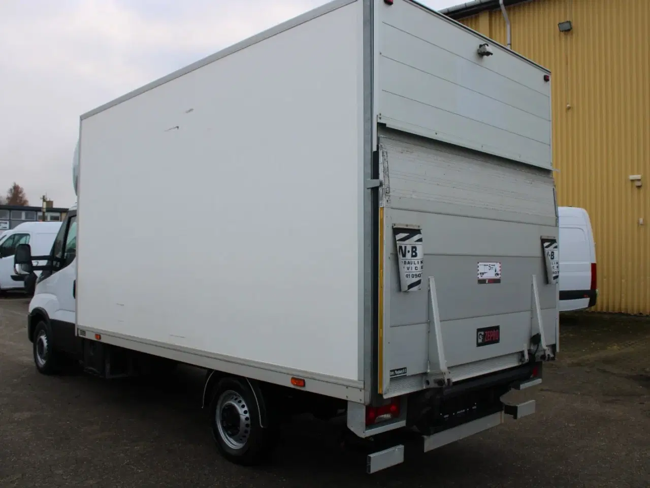 Billede 8 - Iveco Daily 2,3 35S16 Alukasse m/lift AG8