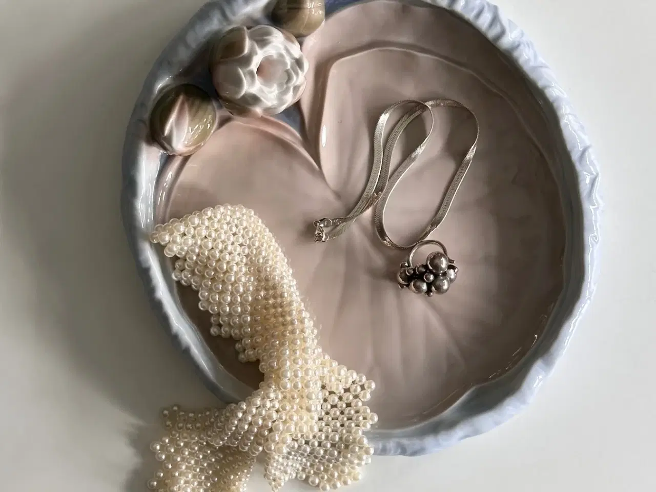 Billede 1 - Bing & Grøndahl åkandefad nr. 2359