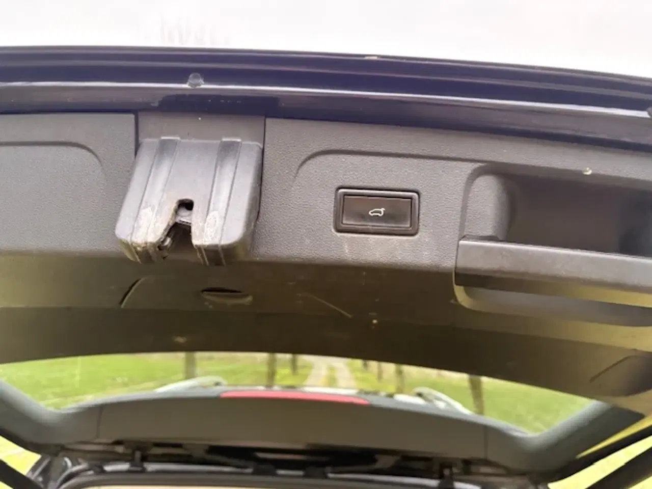 Billede 8 - VW Touran 2,0 TDi 150 Highline DSG Van 5d nysynet