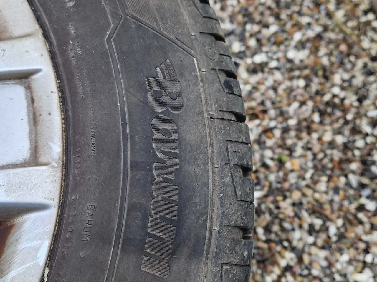 Billede 3 - Fine sommerdæk på Alufælge