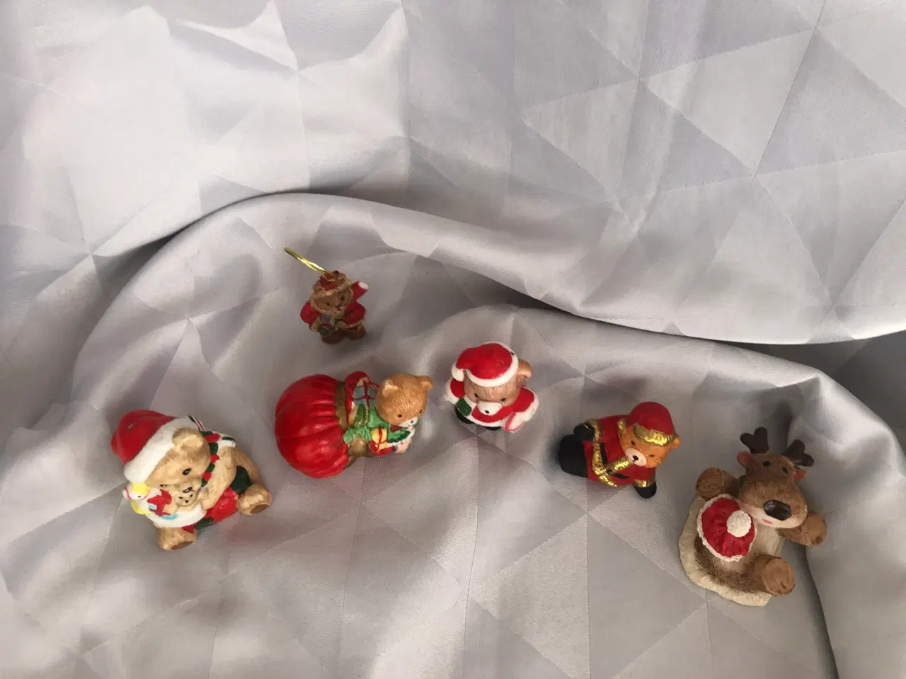 Billede 2 - 5 keramik/polyresin jule figurer