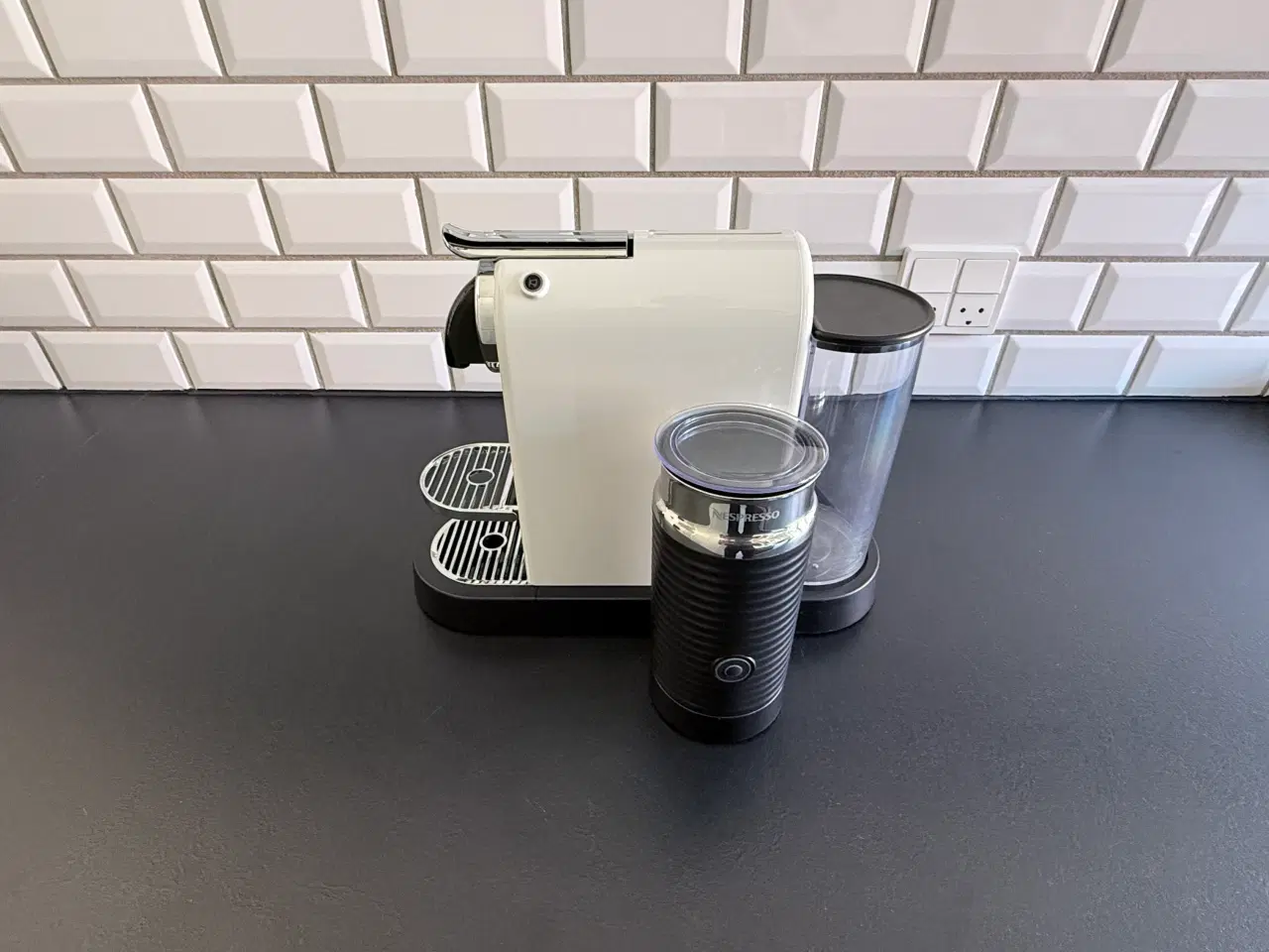 Billede 4 - Nespresso Citiz White EN167.W, Kapselkaffemaskine