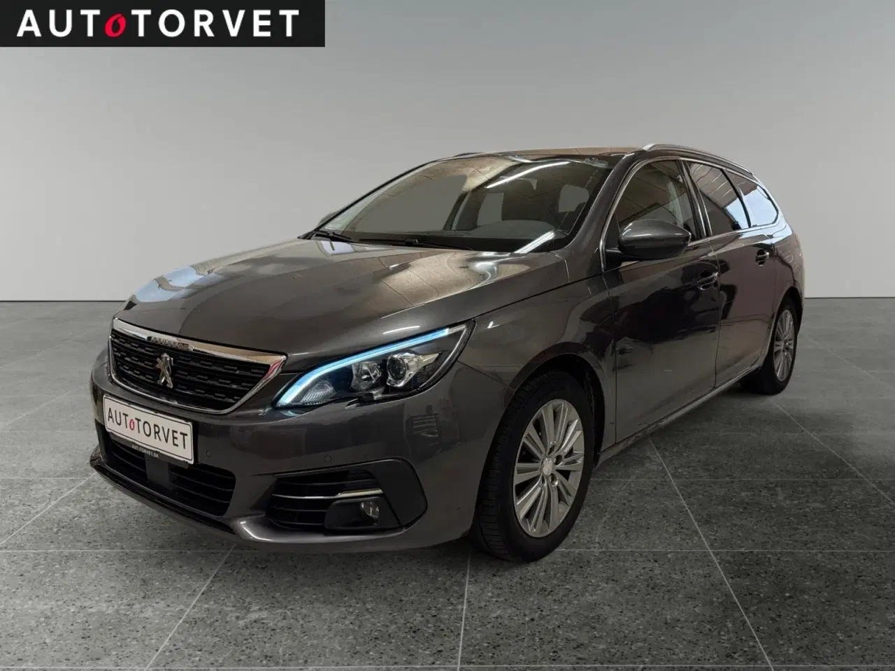 Billede 1 - Peugeot 308 1,2 e-THP 130 Selection Sky SW