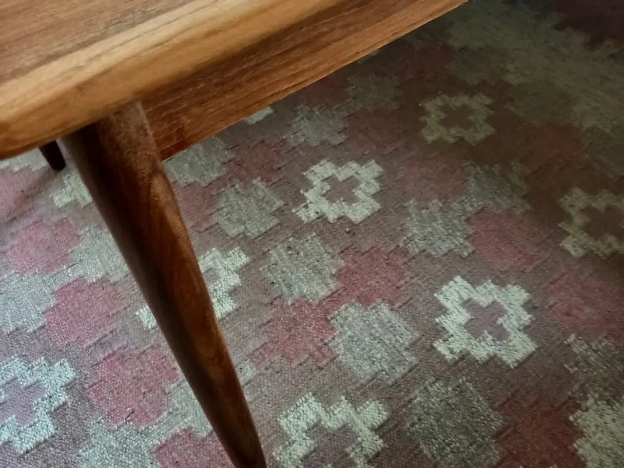 Billede 4 - Teak spisebord