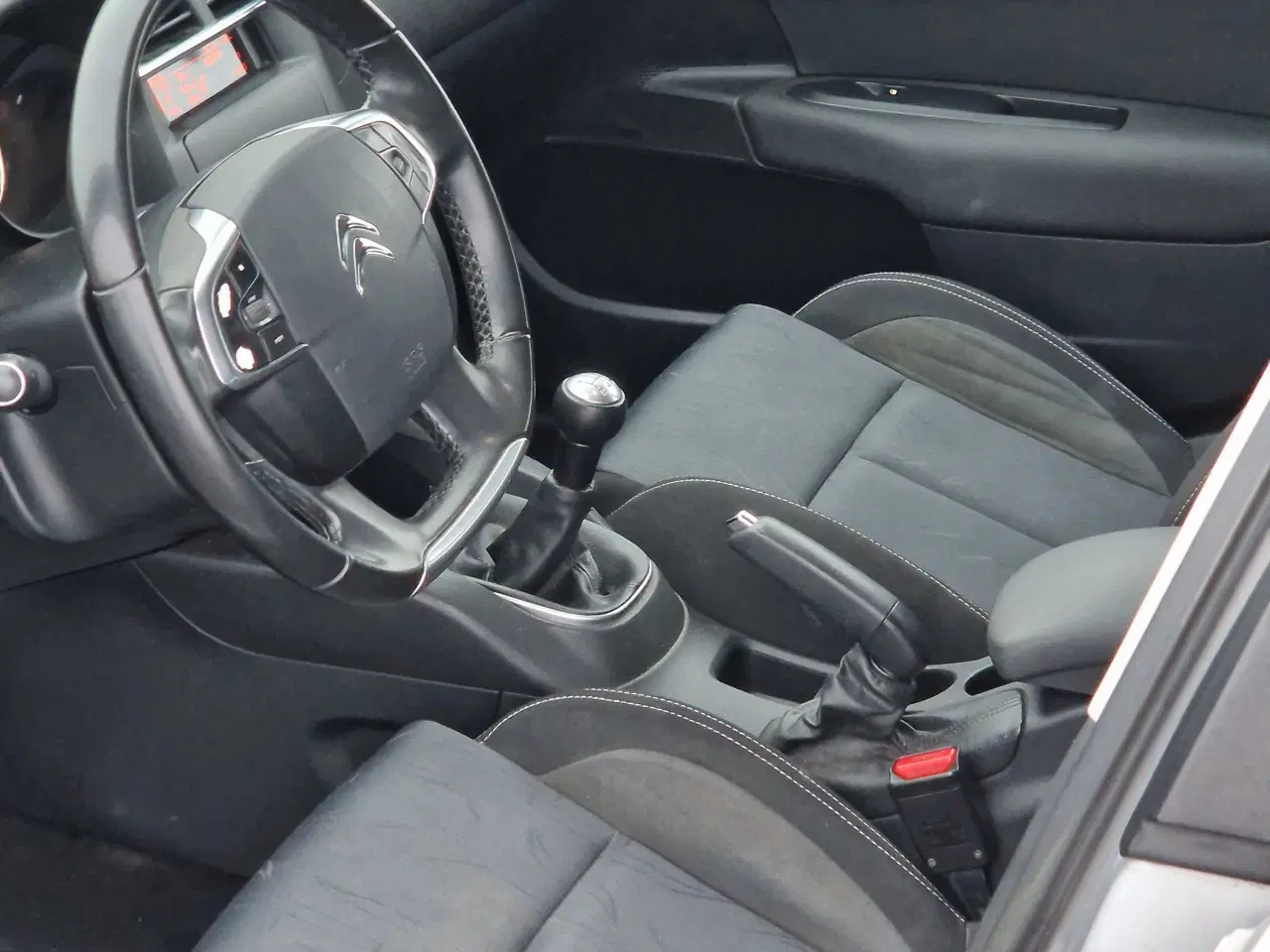 Billede 7 - Mekaniker tilbyd, 2015 Citroen C4 1.6hdi 28km/l