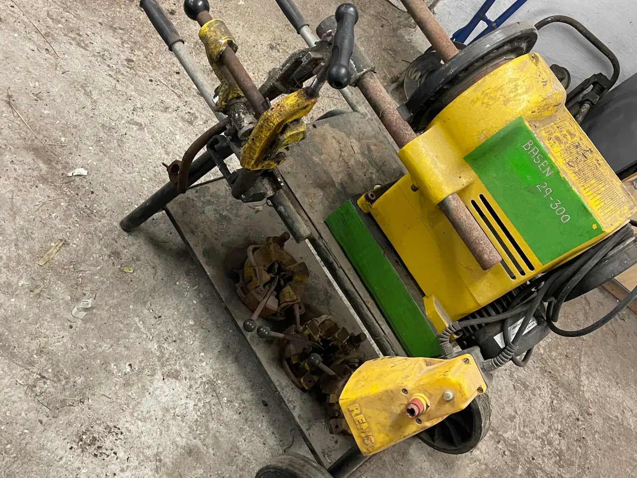 Billede 3 - Gevindskære maskine 