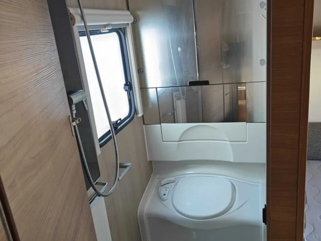 Billede 5 - Adria Adora 522 up suprime edition