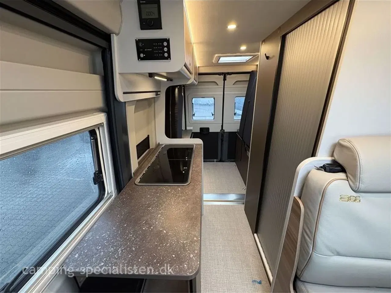 Billede 10 - 2026 - Bürstner B66 C 600 m. automatgear   NYHED! Bürstner B66 C 600 2026 - kampagnemodel med automatgear - Kan ses nu hos Camping-Specialisten.dk