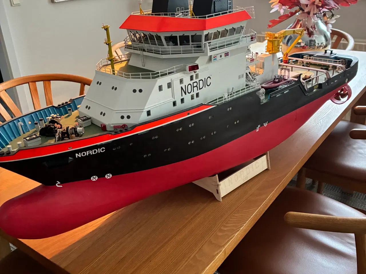 Billede 1 - Slæbebåd til fjernstyring