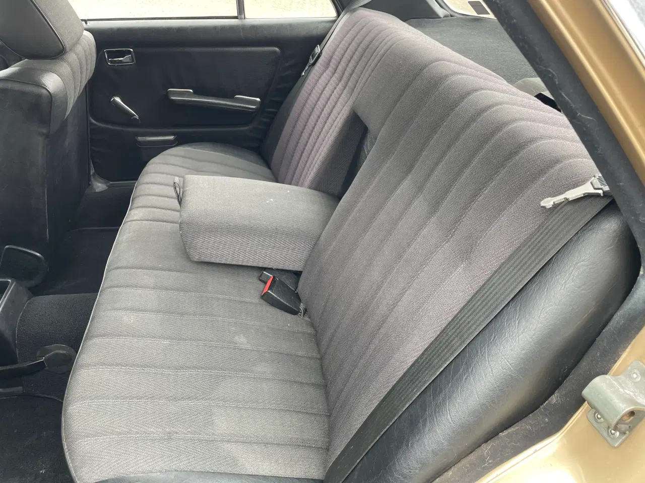 Billede 8 - Veteran Mercedes 230 E