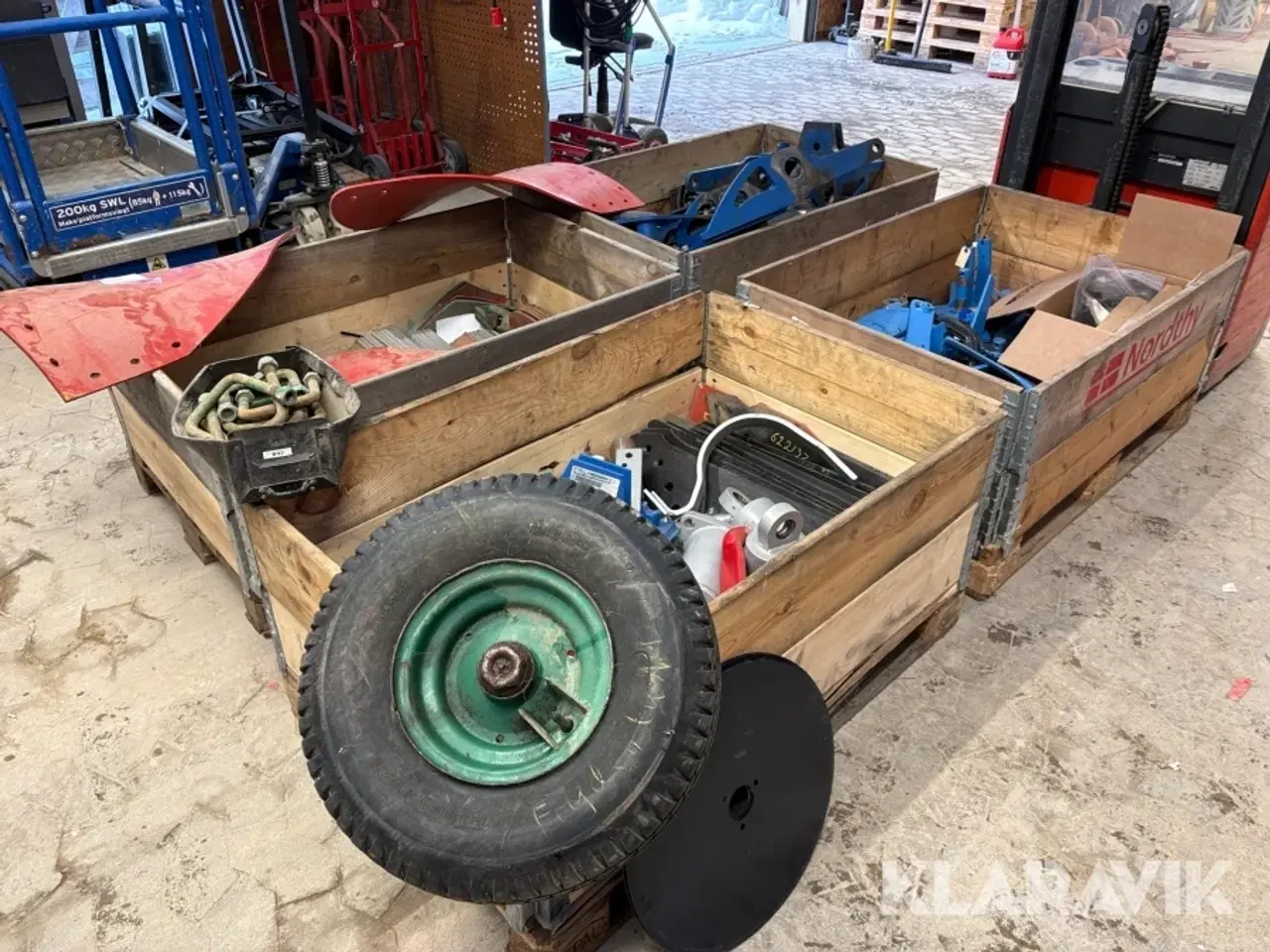 Billede 2 - Reservedele til landbrugsmaskiner 4 paller