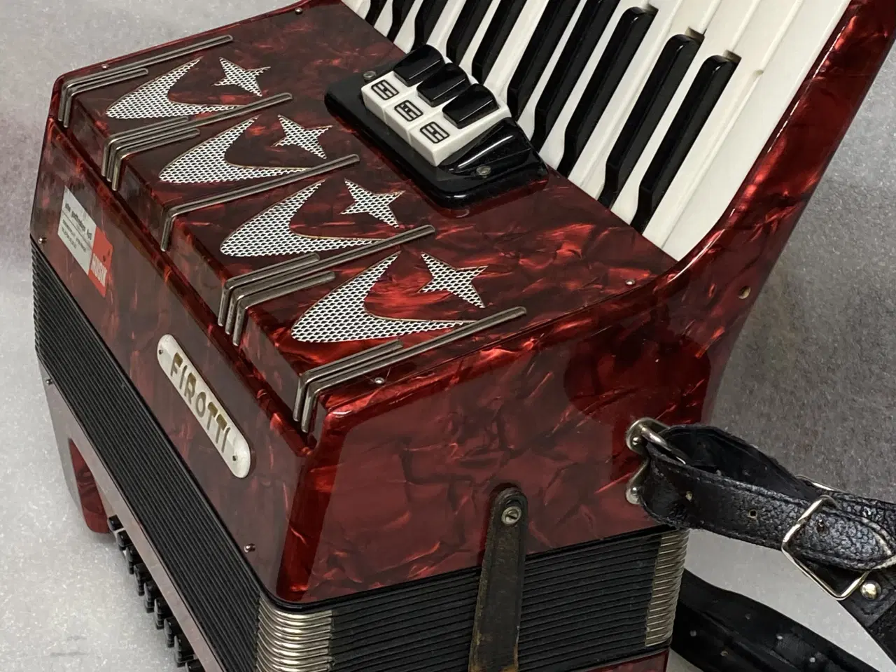 Billede 2 - Firotti harmonika – 2-kor / 3 registre – nyservice