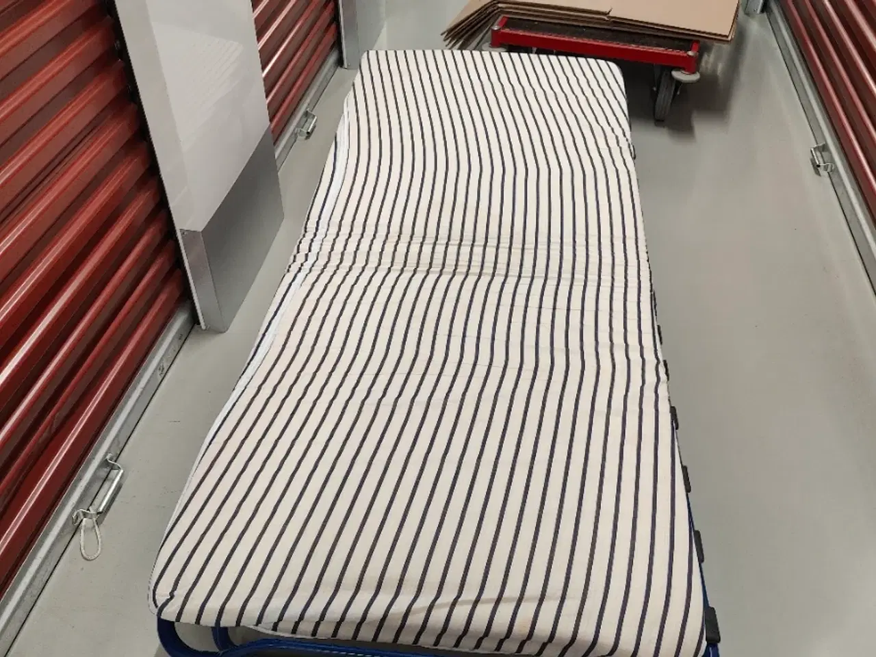 Billede 3 - IKEA weekend seng/ drømmeseng.