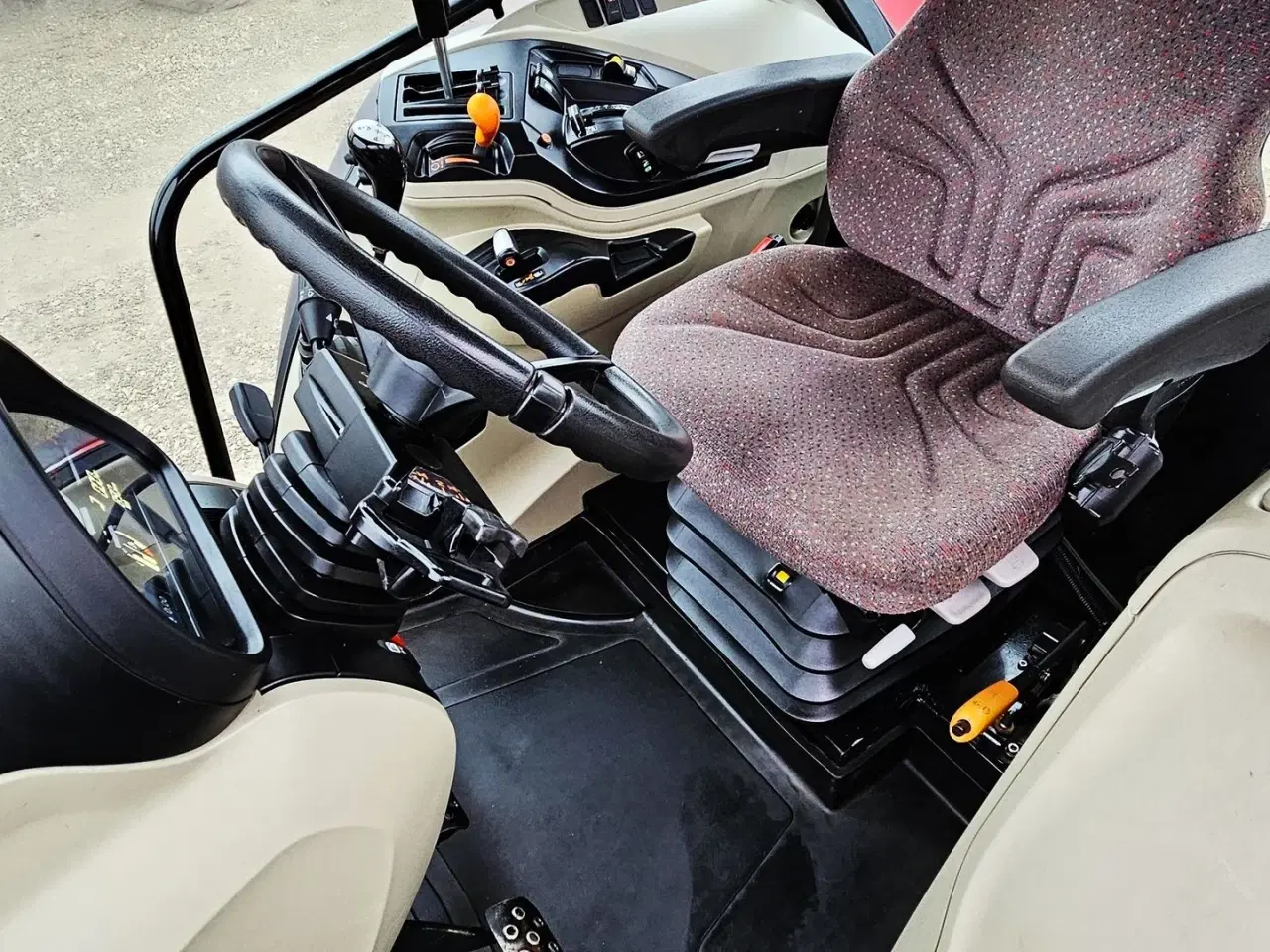 Billede 13 - Massey Ferguson 5708 Dyna 4 / kun 1200 timer / frontlæsser