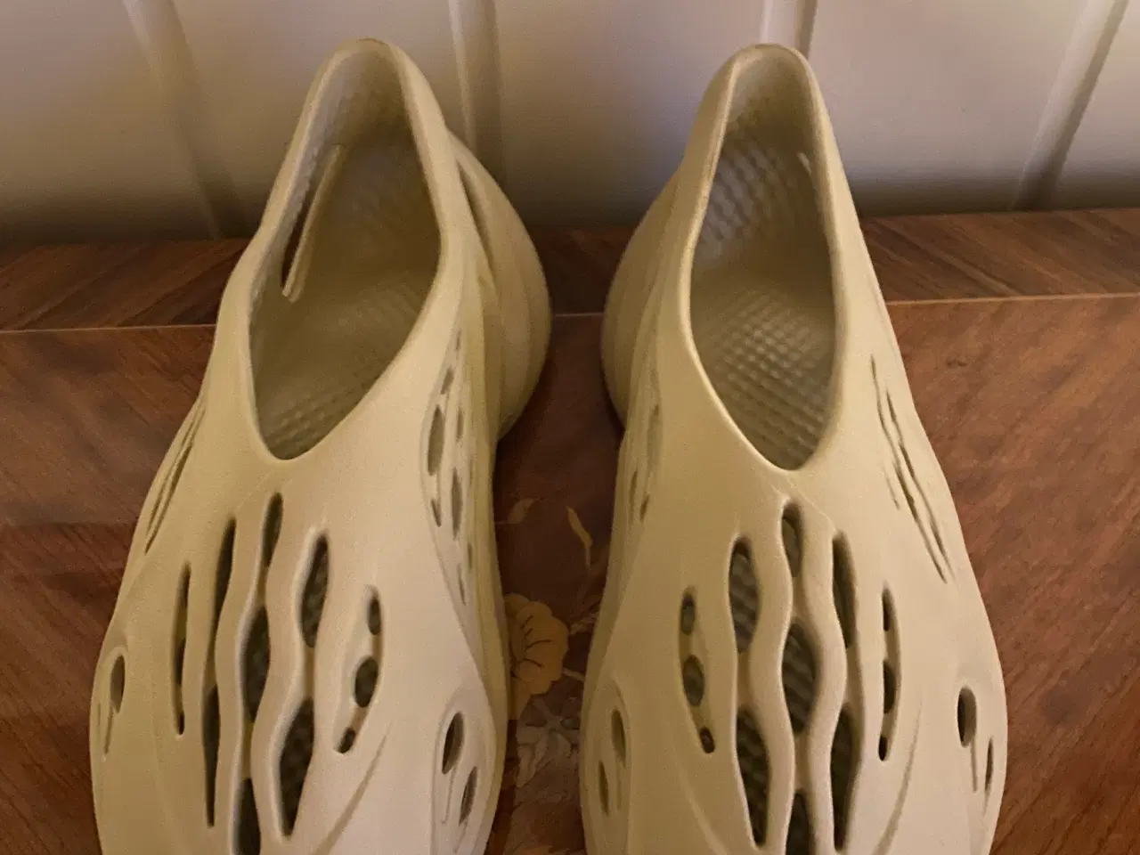 Billede 2 - Foam runners/sommersko