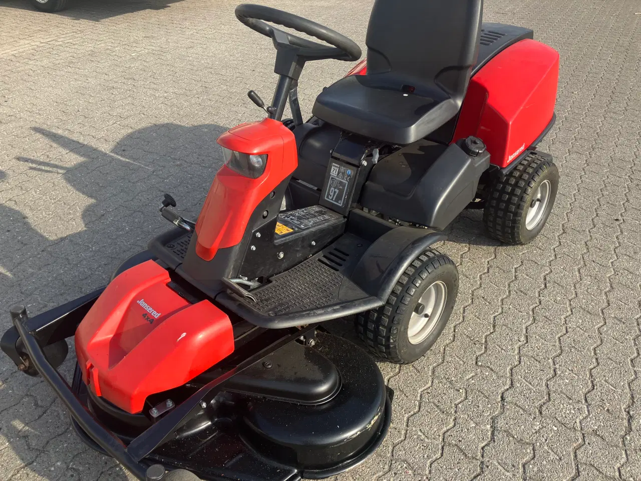 Billede 1 - Jonsered 2318FA 4X4