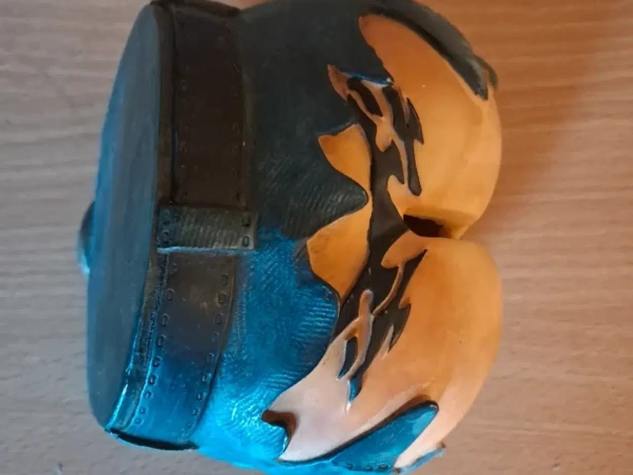 Billede 4 - Sparebøsse udformet som bagdelen