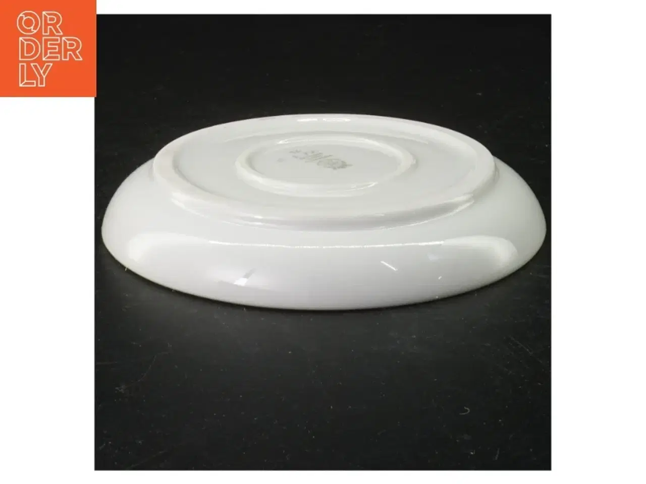 Billede 2 - Hvid porcelænstallerken (str. 16 cm i diameter)