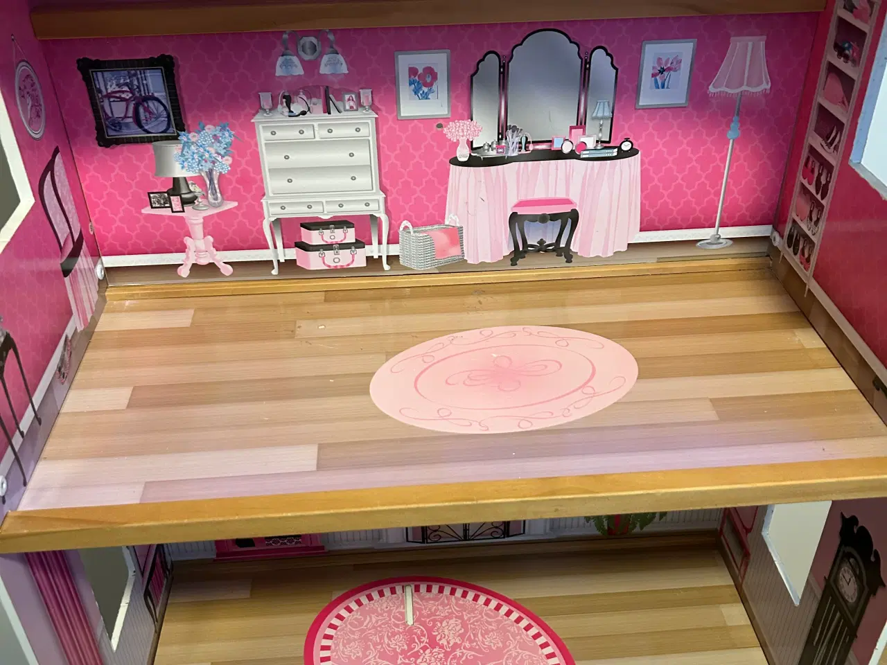 Billede 5 - Stort Barbie dukkehus