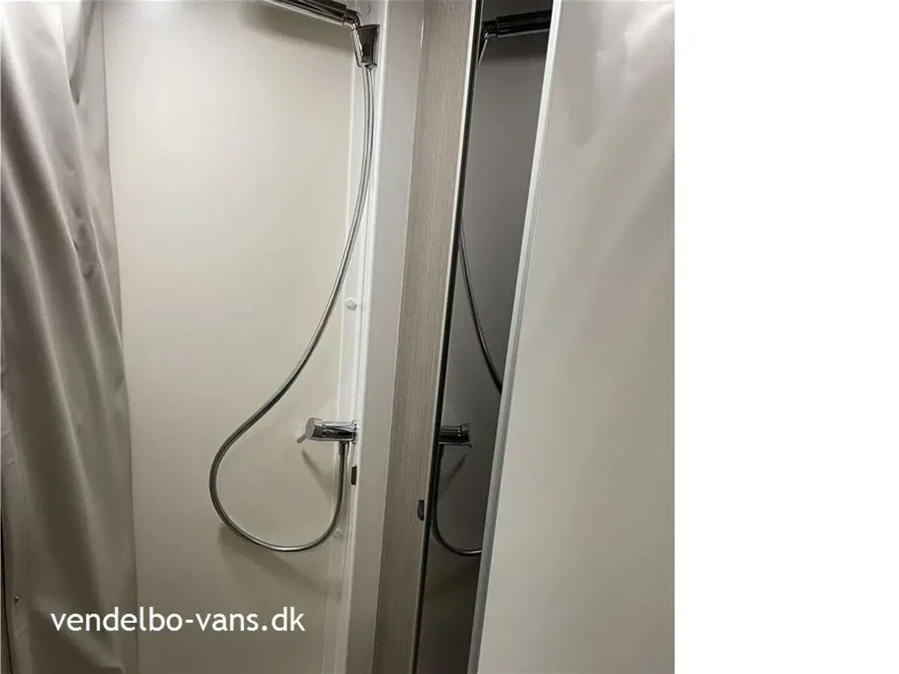 Billede 24 - 2025 - Rollerteam Zefiro 285 TL   Zefiro det helt nye 2025 look med enkeltsenge og vario bad