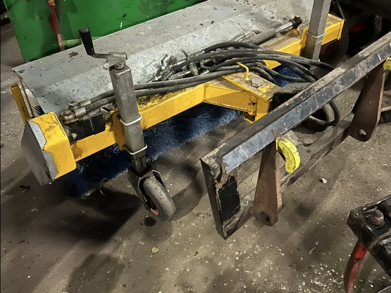 Billede 2 - Fejekost