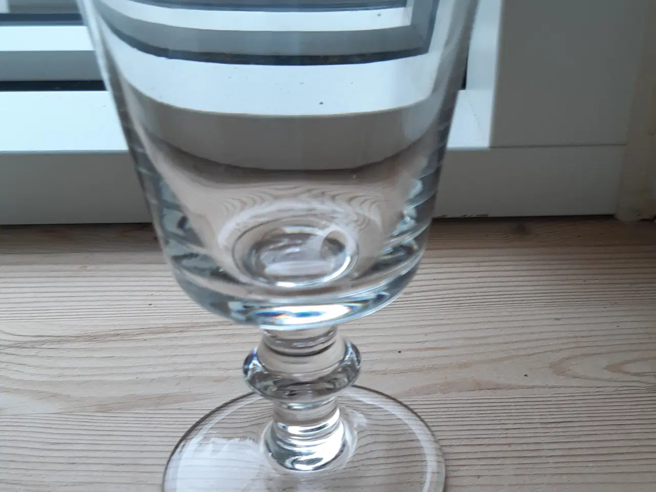 Billede 2 - Wellington glas ; seks hvidvin og 7 hedvinsglas