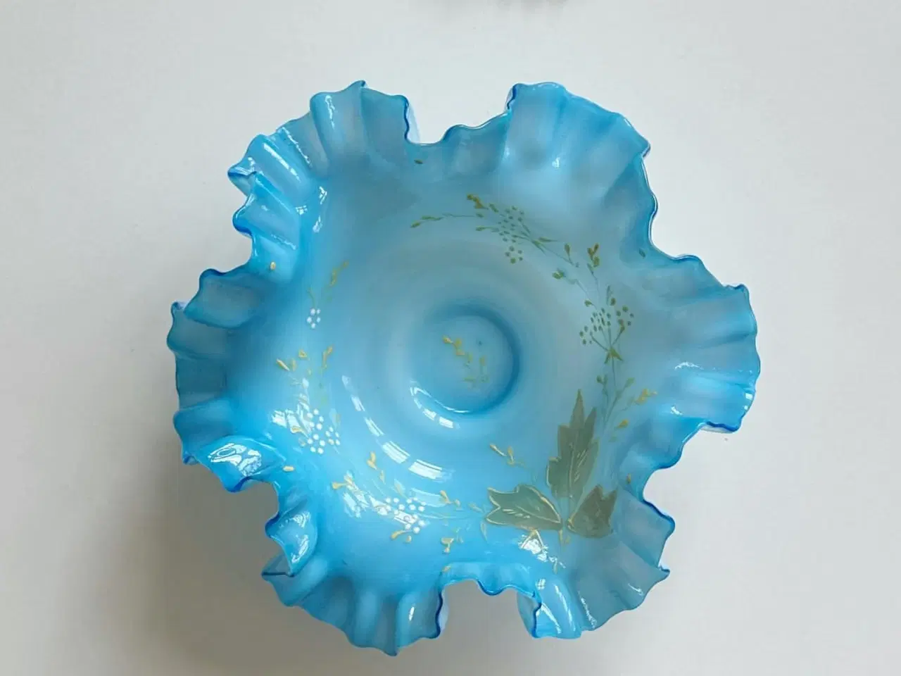 Billede 6 - Blå skål m flæsekant og bemaling, NB