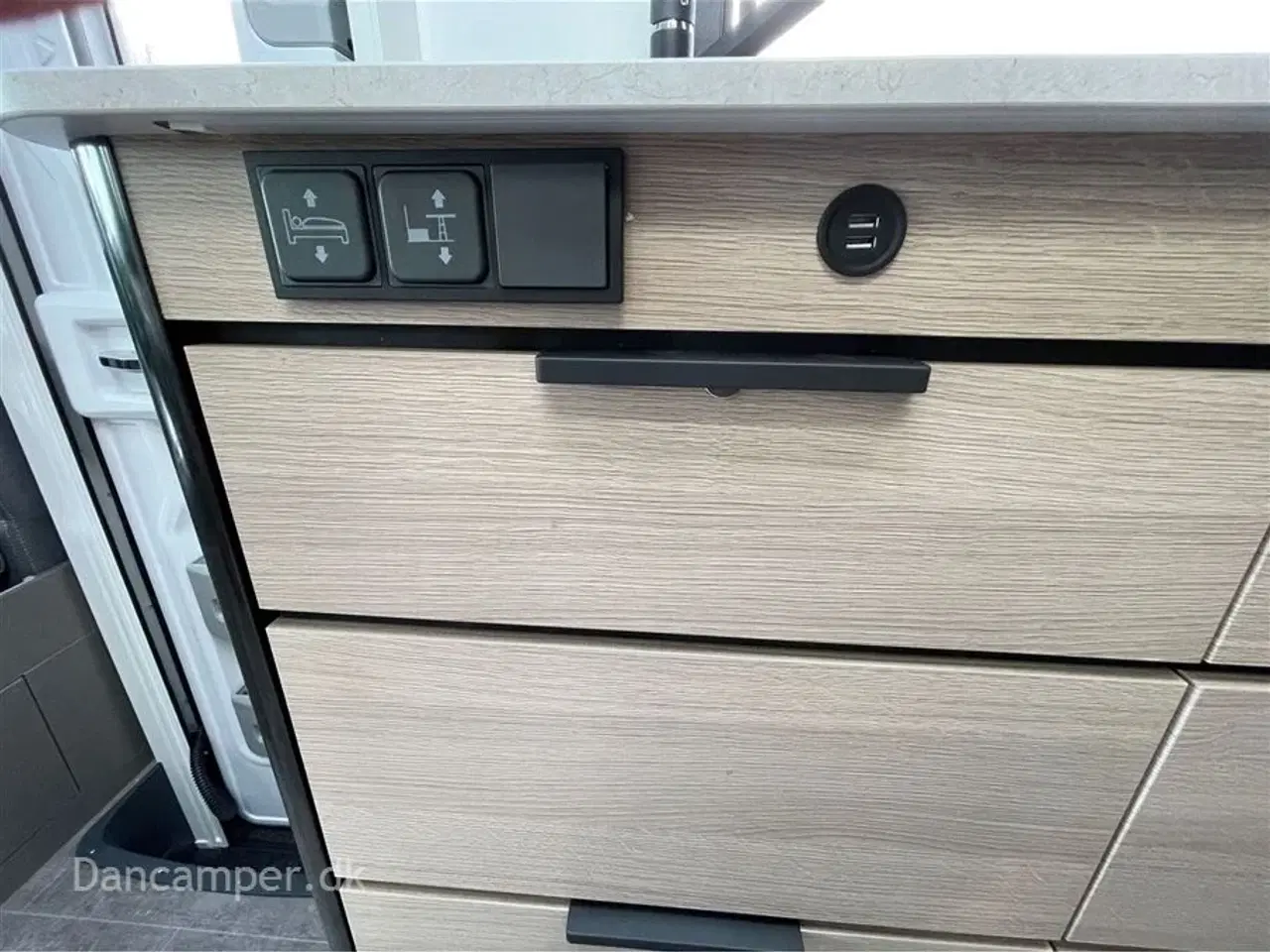 Billede 25 - 2024 - Chausson X650 Exclusive line   Stor Lounge og siddegruppe, sænkeseng, stor garage, Artic-, Connect-, Tilbehørs- og Safetypakke,
