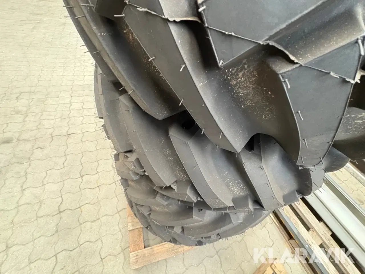 Billede 2 - Nye dæk BKT Implementering- AS504