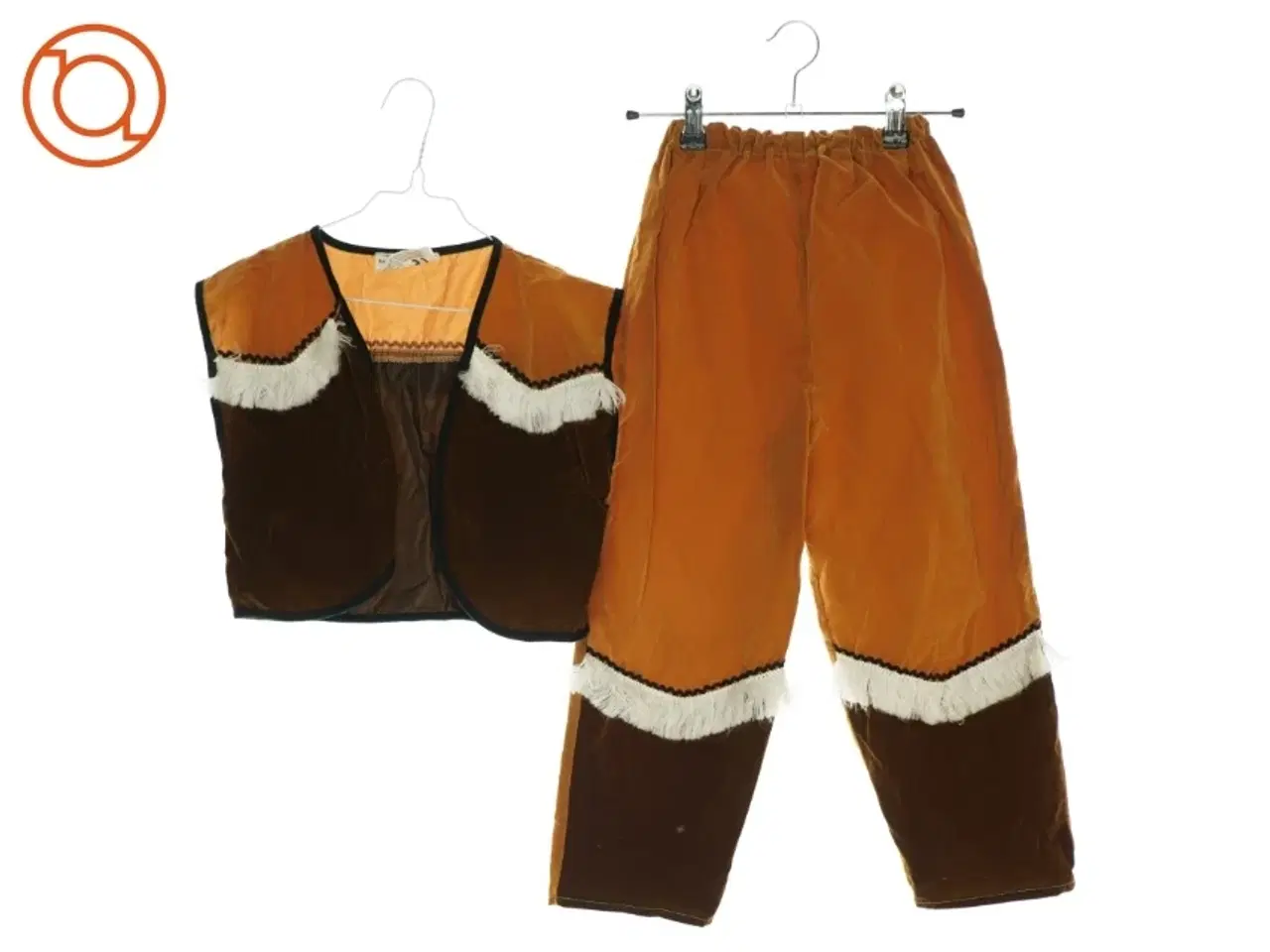 Billede 1 - udklædning. Sæt med vest og bukser fra Ukendt (str. 116)