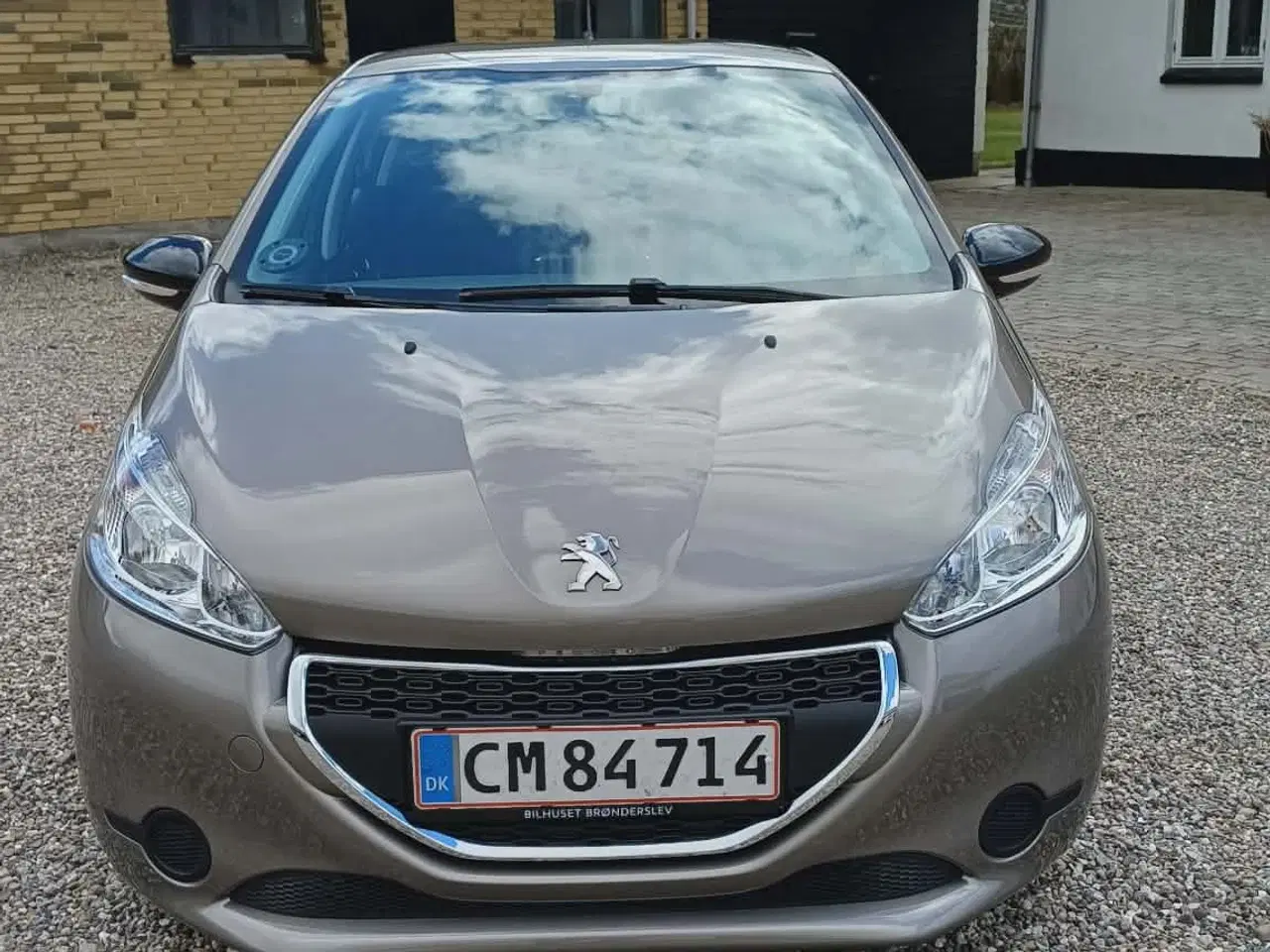 Billede 1 - Velholdt Peugeot 208