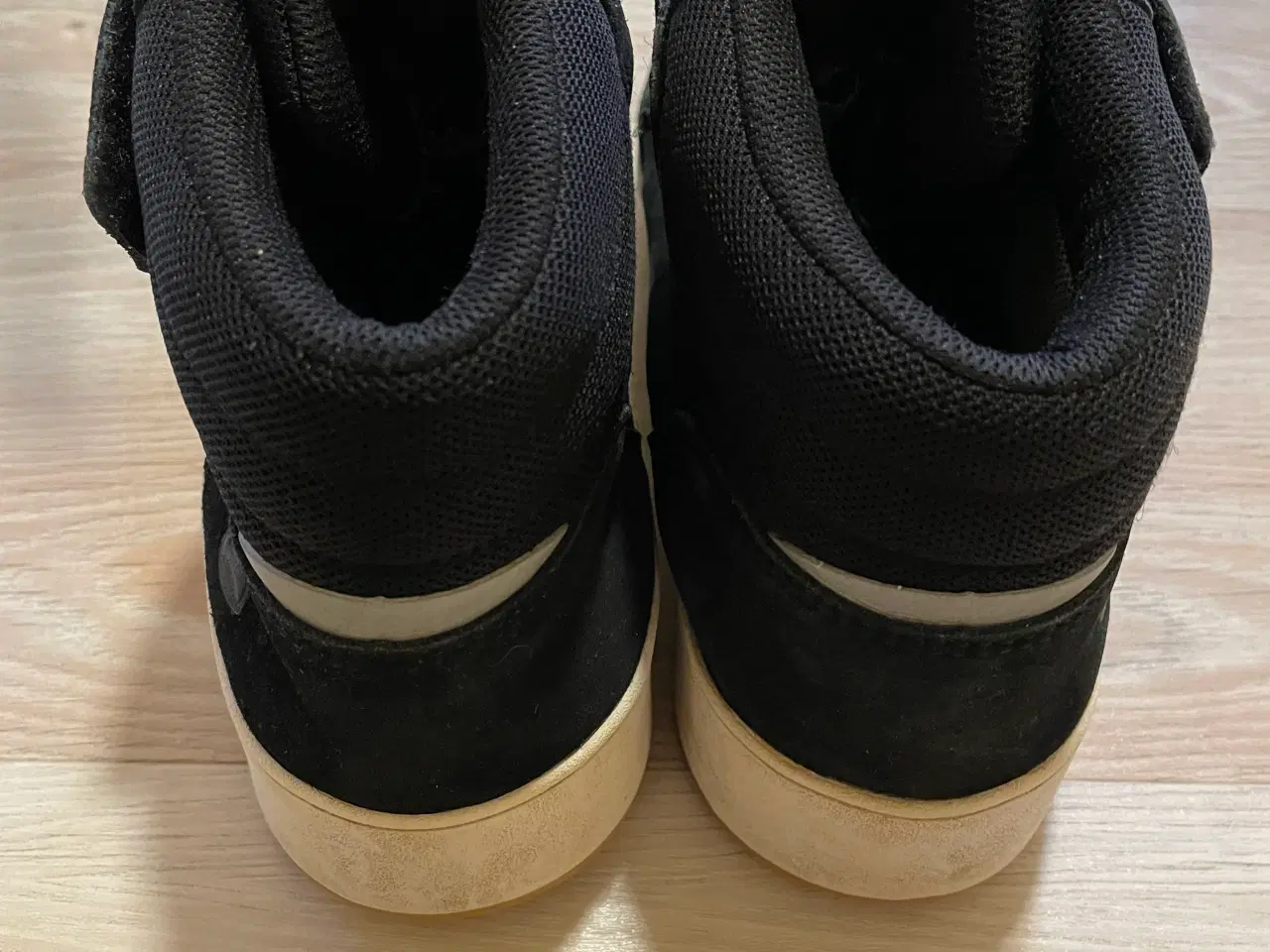 Billede 2 - Gore-tex støvler str 40