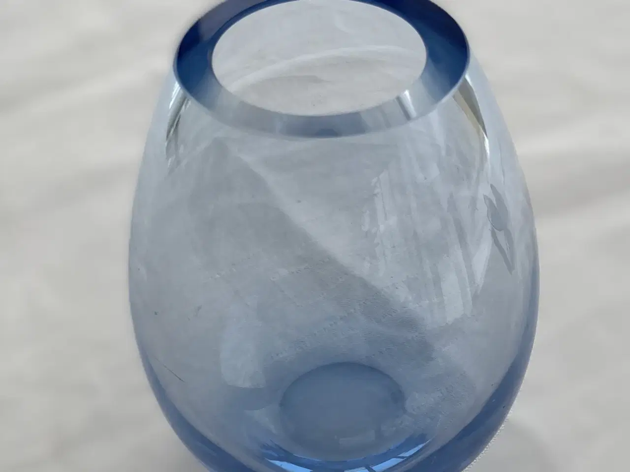 Billede 2 - Holmegaard vase af glaskunstner Per Lütken.