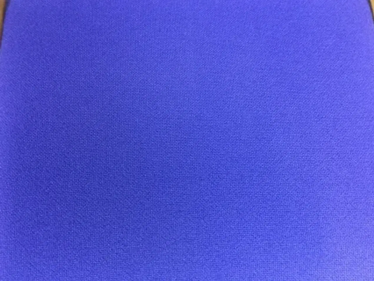 Billede 6 - Duba konferencestol i bøg, med blå/lilla sæde og ryg