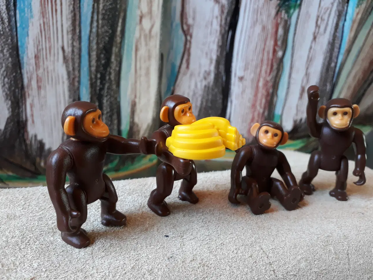Billede 2 - 4 PlayMobil Chimpanseaber