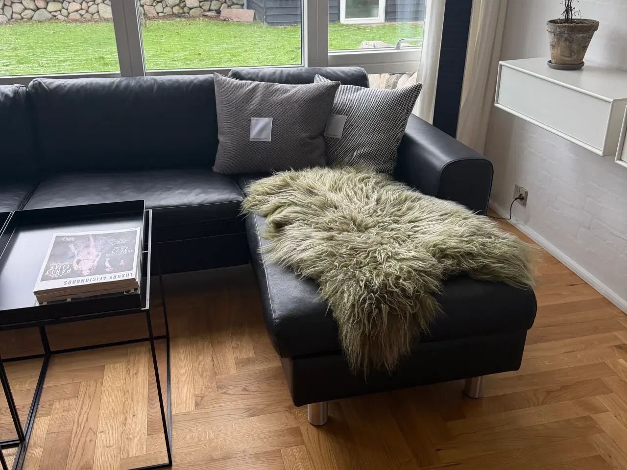 Billede 8 - Mogens Hansen sofa med chaiselong i sort læder