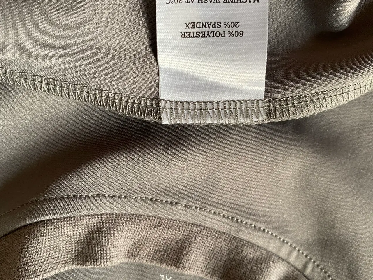 Billede 3 - Fager ridetrøje 