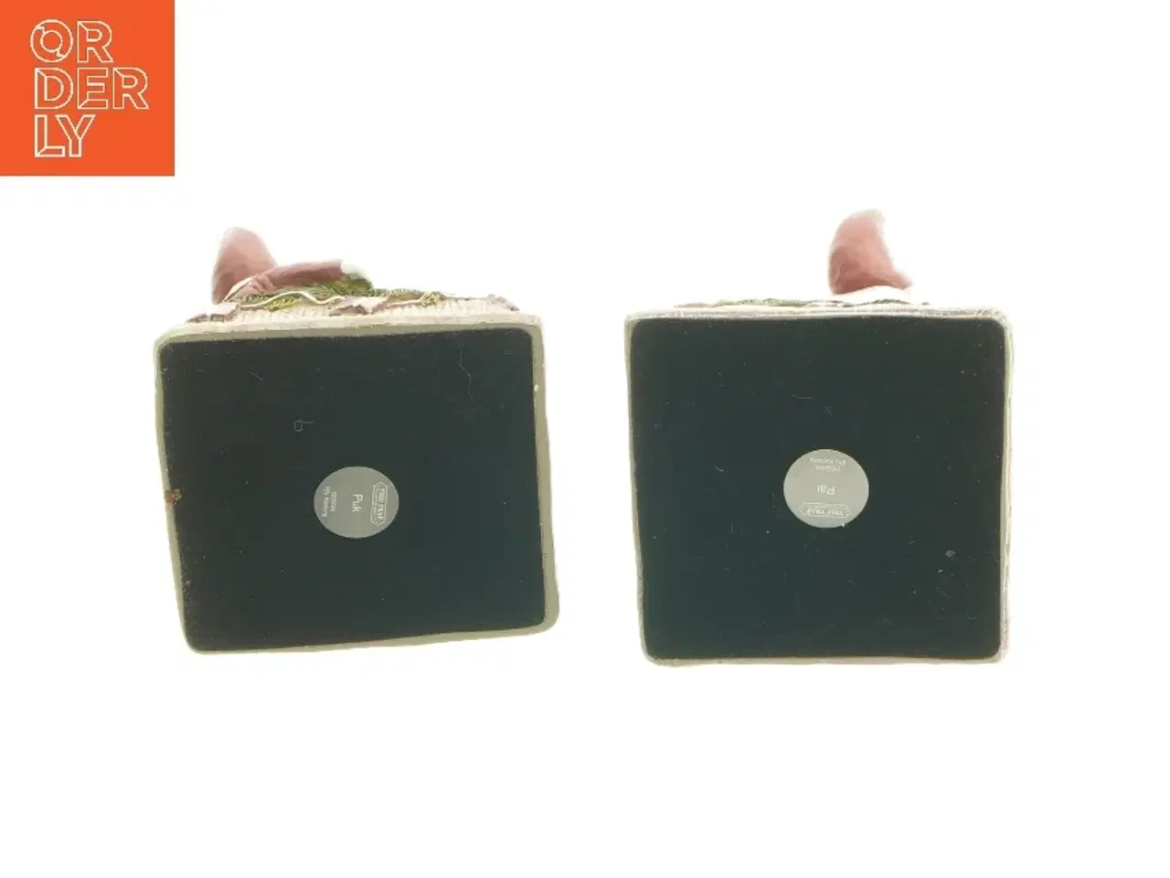 Billede 3 - KLarborg Julelysestager med nisser (str. 9x9 cm)