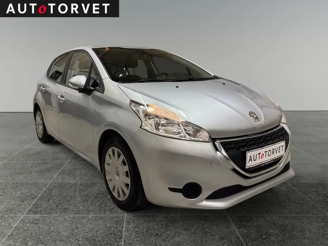 Billede 2 - Peugeot 208 1,2 VTi 82 Active Navigator