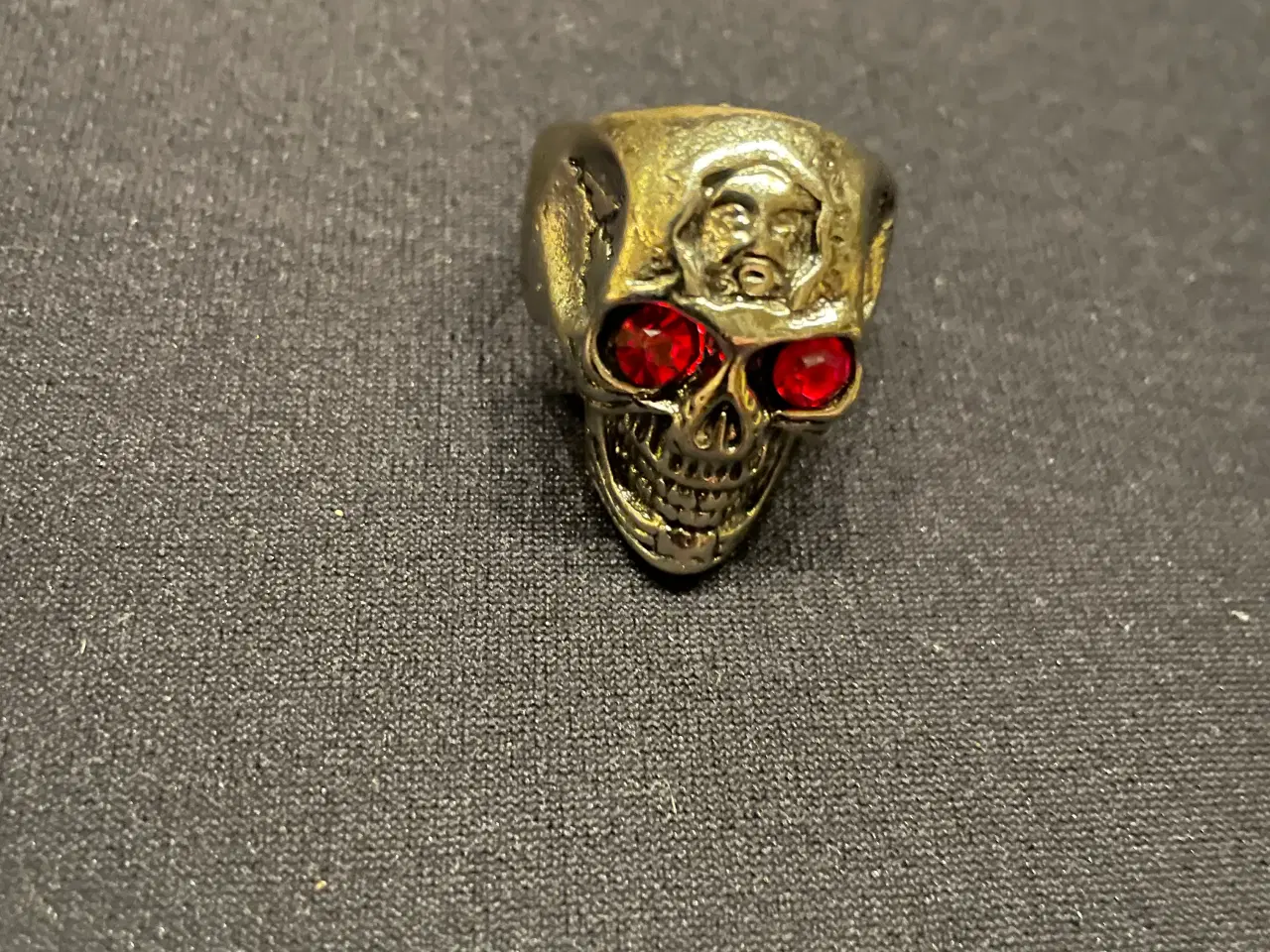 Billede 2 - Fingerring m. kranie