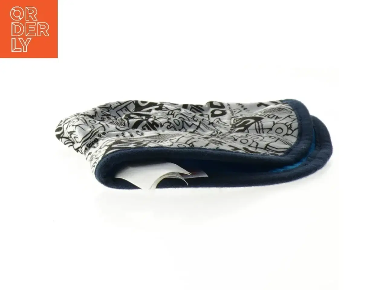 Billede 3 - Hat fra Adidas (str. 29 x 18 cm)