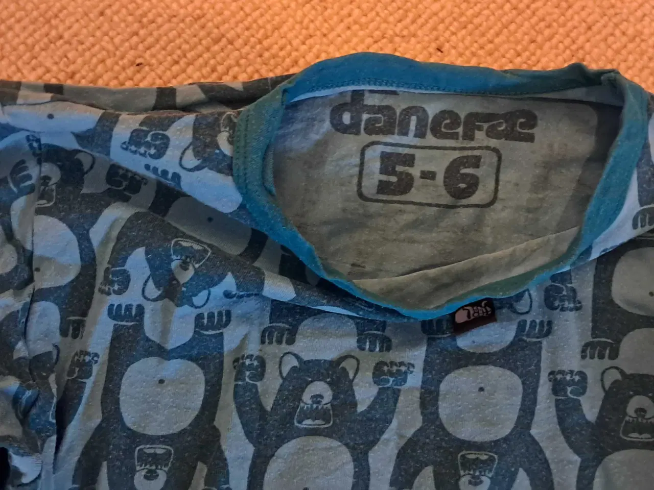 Billede 2 - Danefæ nattøj str 122