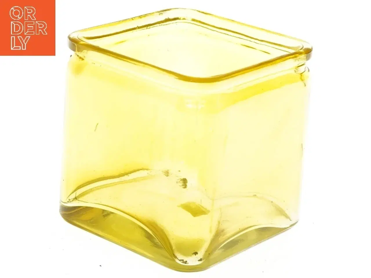 Billede 1 - Kvadratisk gul glasvase (str. 12x12x12 cm)