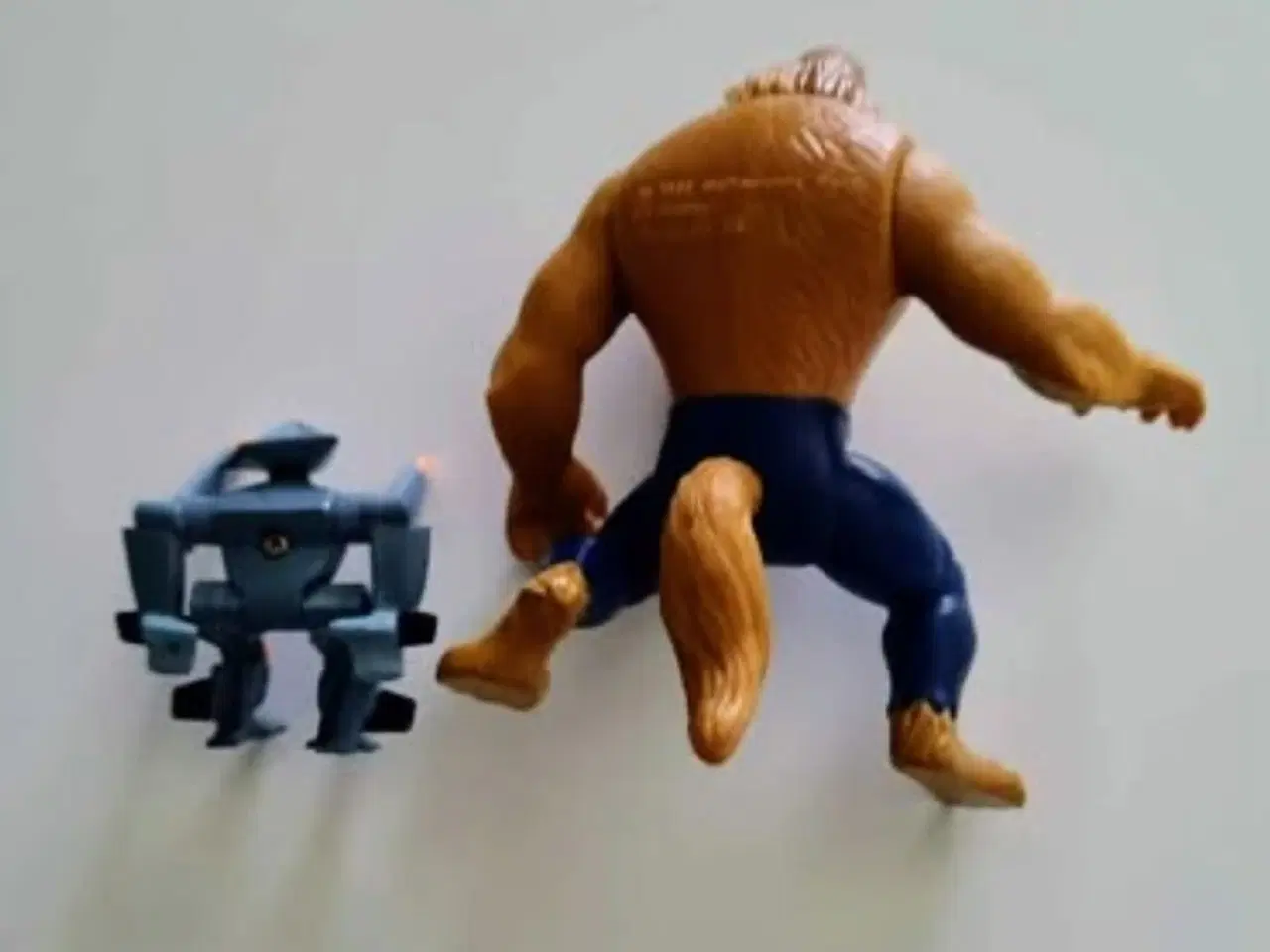Billede 5 -  Vintage  Beauty and the Beast. Z-bots Micro Machi