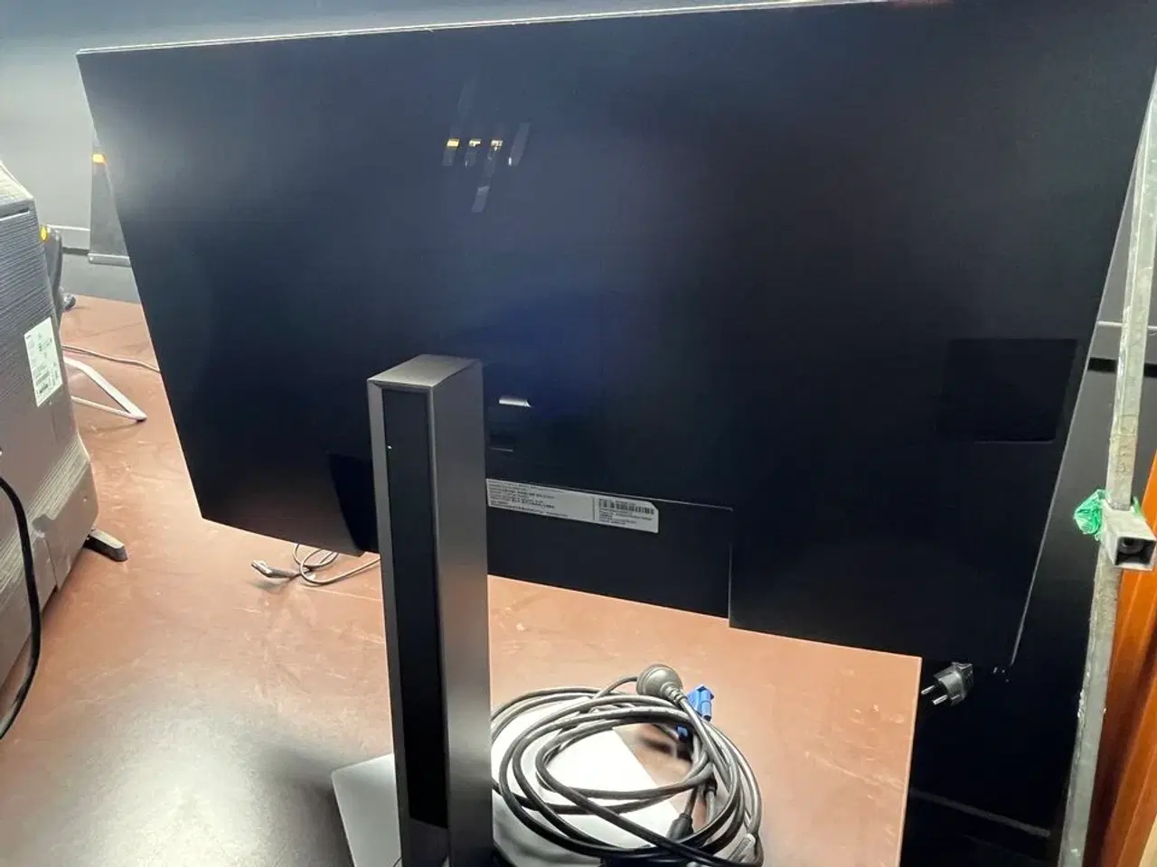 Billede 3 - 2 stk. PC Skærm 27" DELL, 24" HP  + 1 tastatur