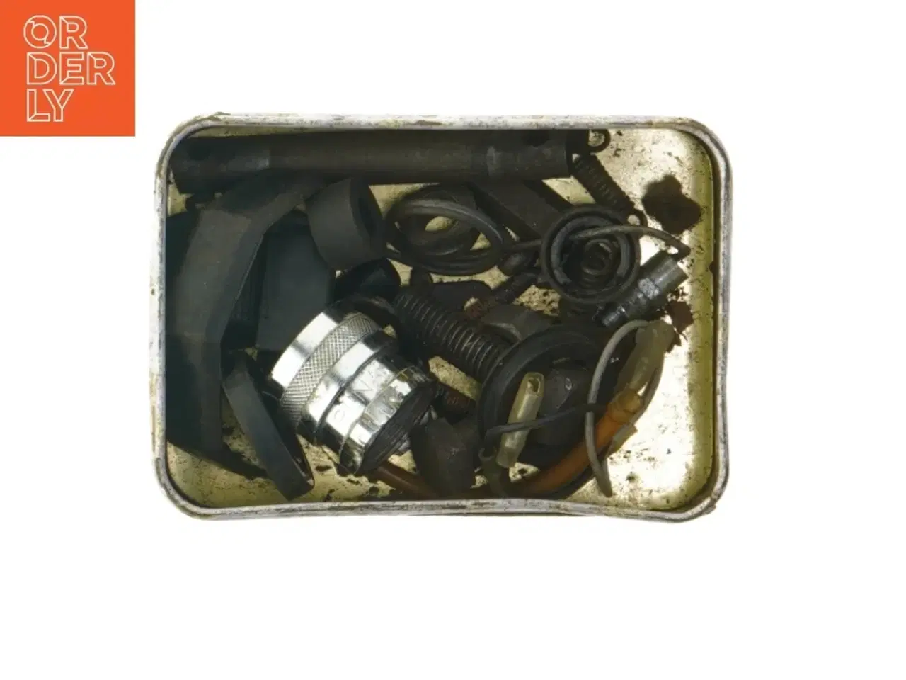 Billede 1 - Matalkasse med udstyr (str. 14,5x10,5 cm) fra Disney