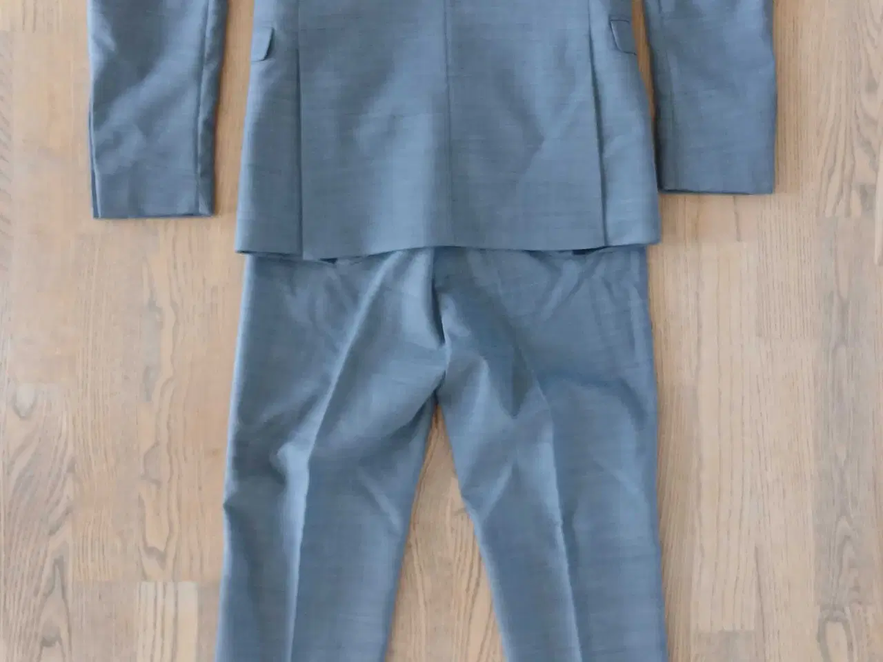 Billede 4 - Jakkesæt. Jack&Jones. 42