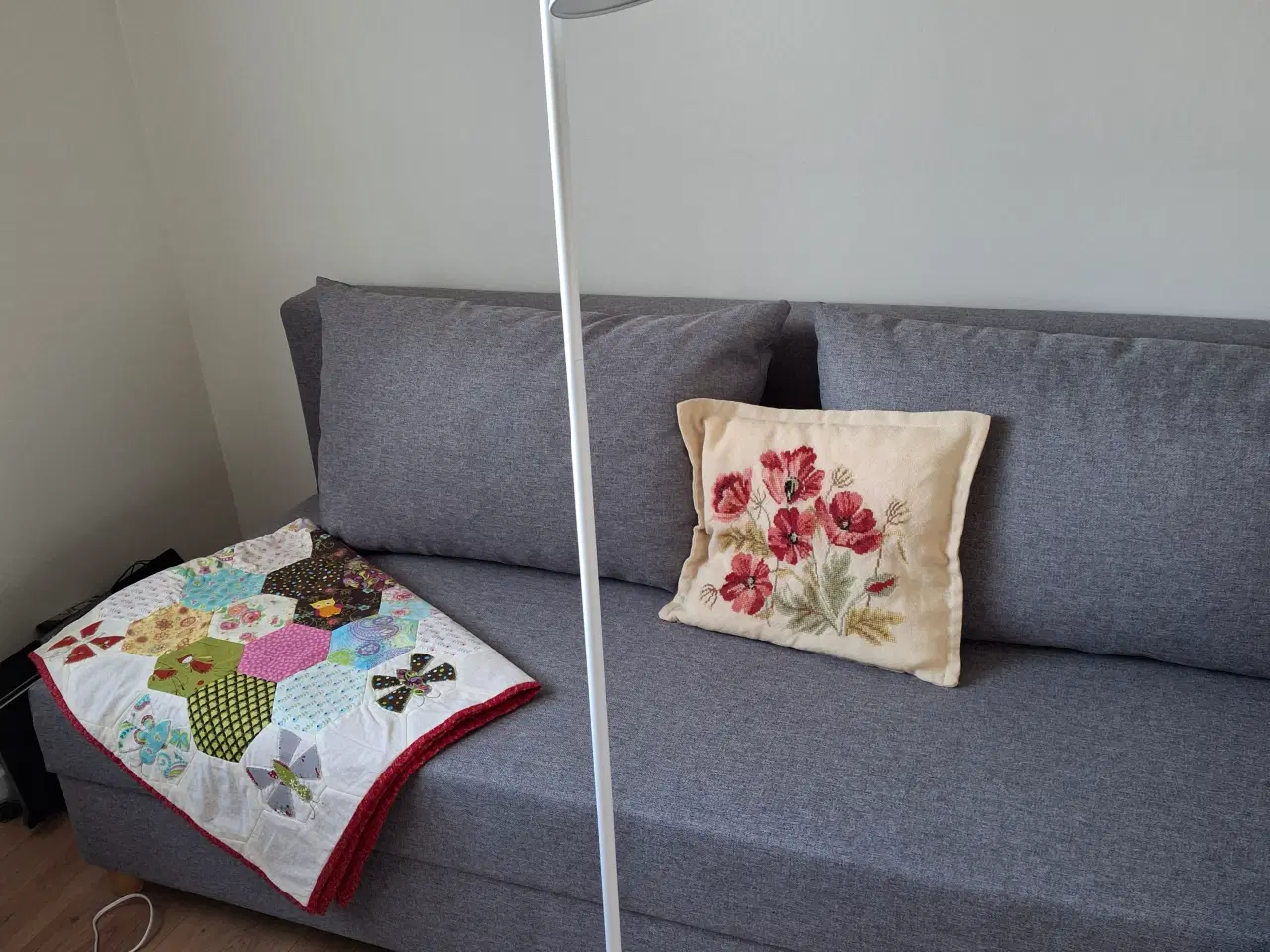 Billede 1 - hvid standerlampe