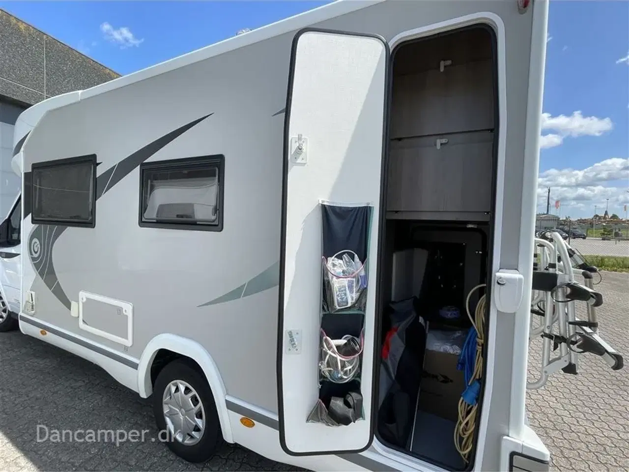 Billede 30 - 2020 - Chausson Titanium 640   Kommissionsbil. Lounge siddegruppe , Dobbeltseng, Populær model , 170Hk, 6-trins automatgear, solcelle, inverter 1500W